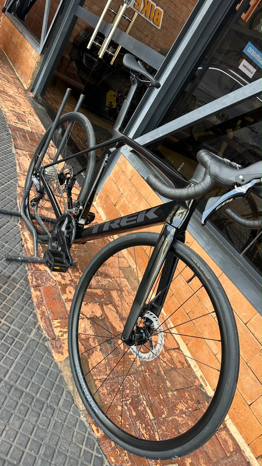 Bicicleta Road Trek Madone SL 5 8ª geração
