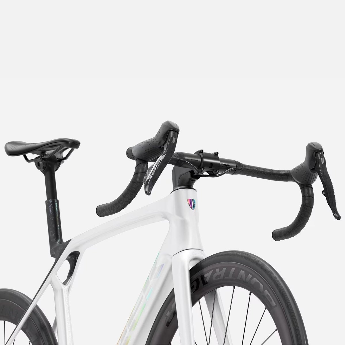 Bicicleta Trek Madone SL 6 AXS 8ª Geração Disc - Branca